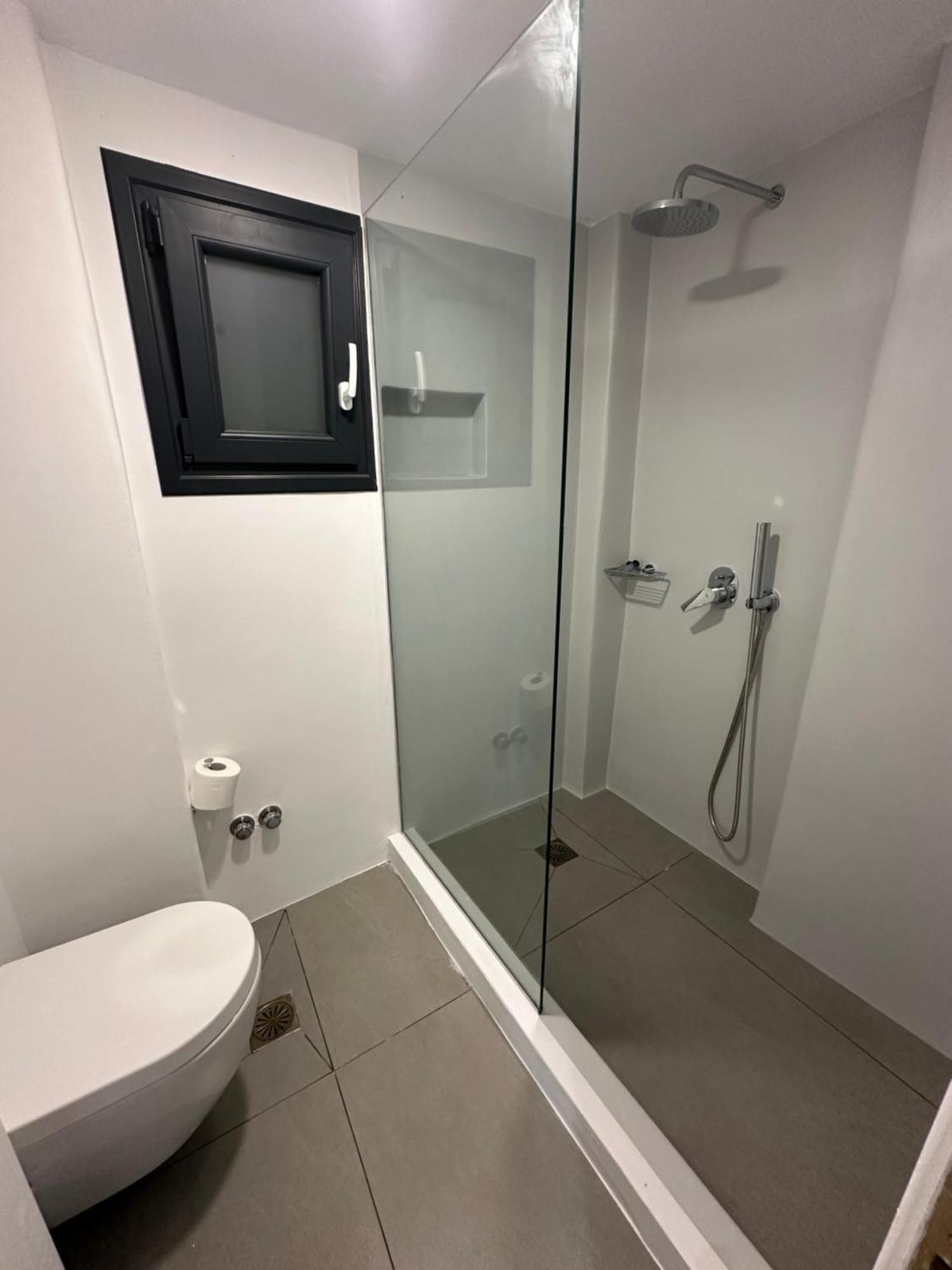 The Coast Suites Tourlos Zewnętrze zdjęcie