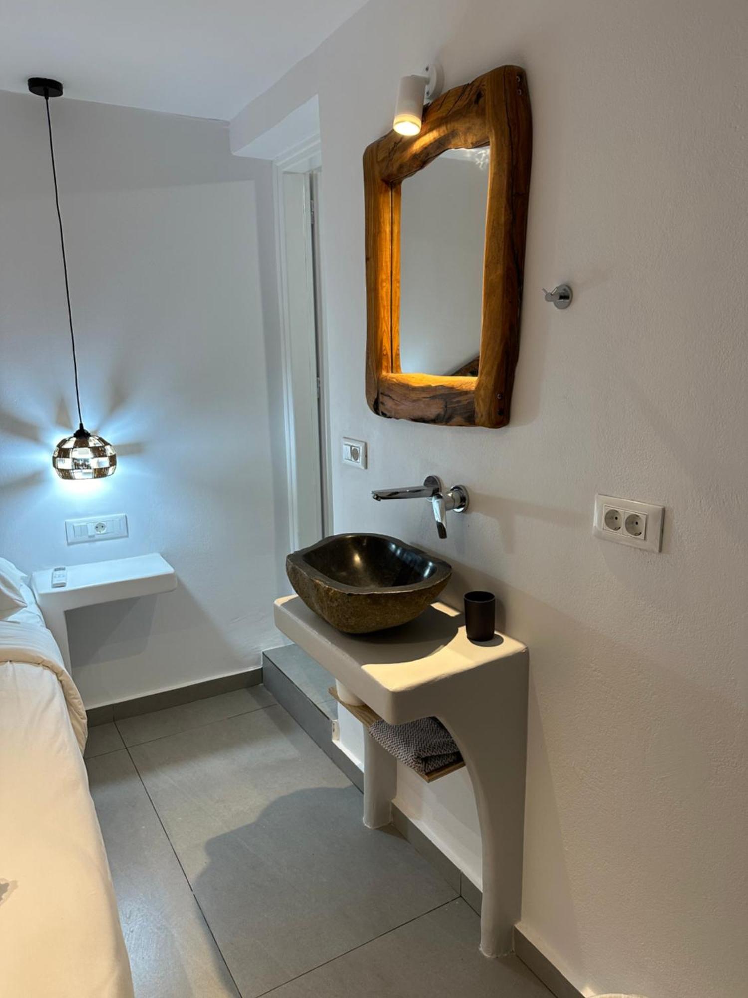 The Coast Suites Tourlos Zewnętrze zdjęcie