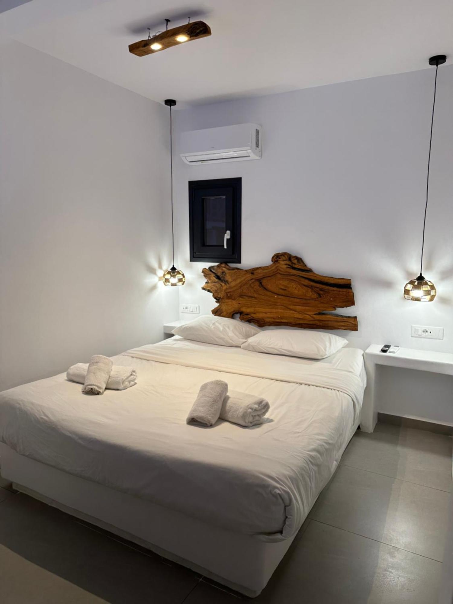 The Coast Suites Tourlos Zewnętrze zdjęcie
